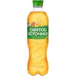 Напиток безалкогольный газированный Святой источник вода + сок 0.5 л манго маракуйя